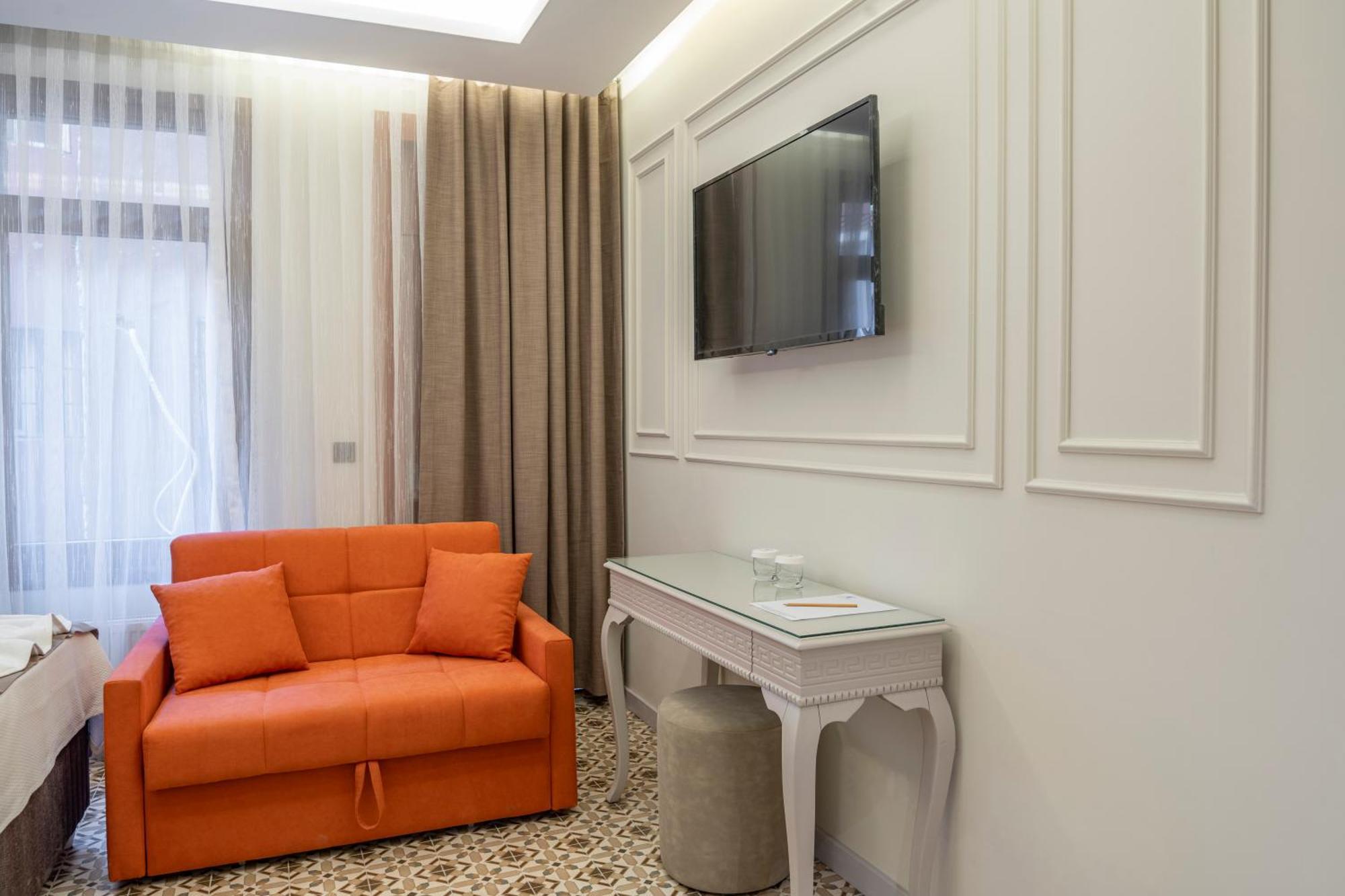 Pera Luna Premium Hotel Istanbul Bagian luar foto