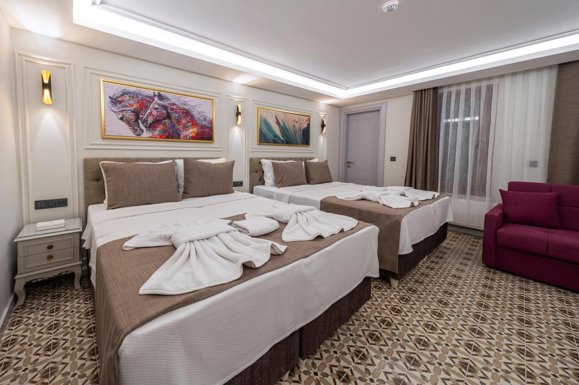 Pera Luna Premium Hotel Istanbul Bagian luar foto